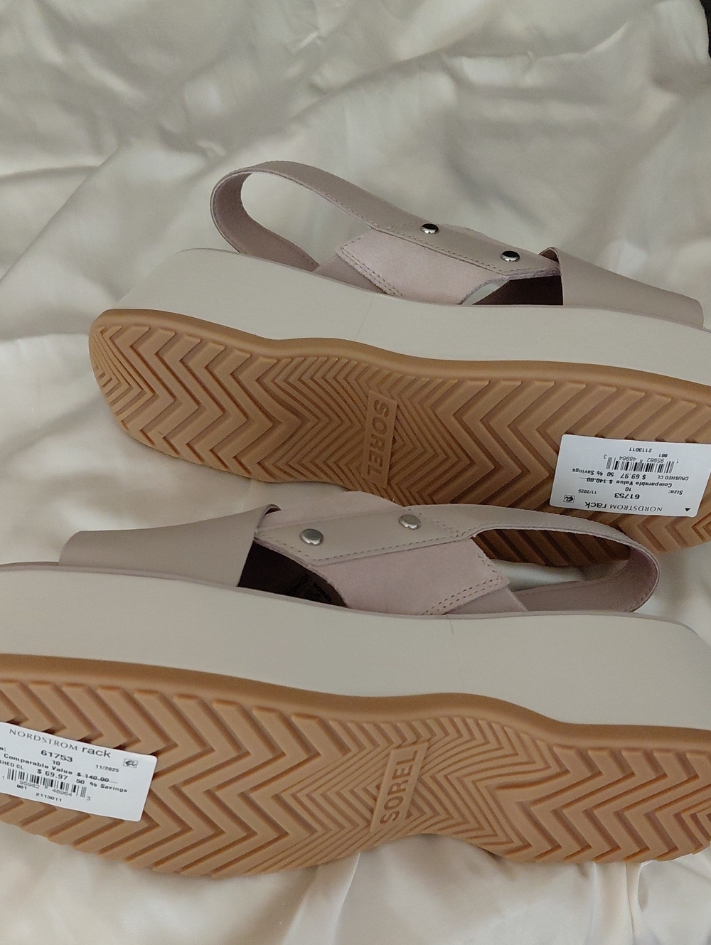 Sorel Women's Dayspring Crisscross Slingback Sandals - Picture 3 of 5